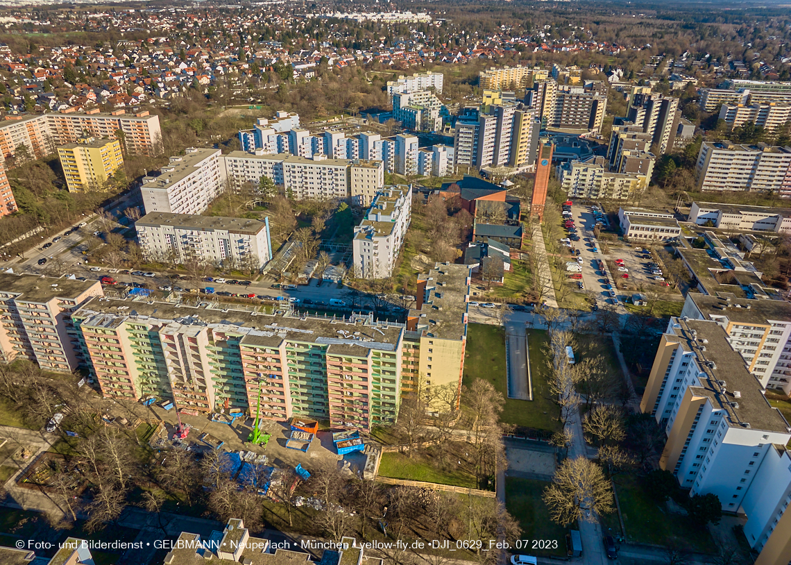 07.02.2023 - Luftbilder von der Sanierung in der Kurt-Eisner-Straße in Neuperlach